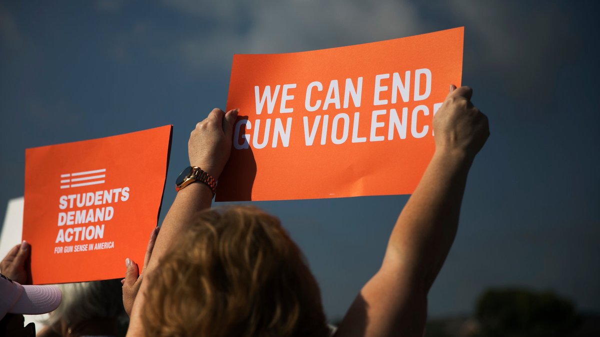 Today is #GunViolenceAwareness day, and the perfect day to participate in our Poetry Slam on Gun Violence. In the wake of the Uvalde tragedy, we offer you a safe space to share your thoughts regarding the recent mass shootings and gun control. bit.ly/slam-gun-contr…