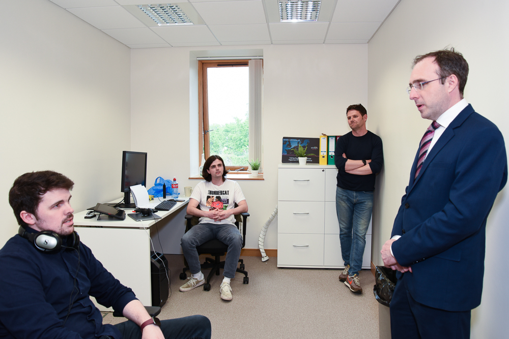 MidlandsIreland's tweet photo. Welcome to my World! Minister @RobertTroyTD learning about the world of Animation from film residents in @streamBIRR yesterday. @OFFlineFilmFest @FilmOffaly @LEOOffaly @FilmIreland @IFTN @IrishAnimAwards @IFTN @DeptEnterprise https://t.co/KUoiNGMamF