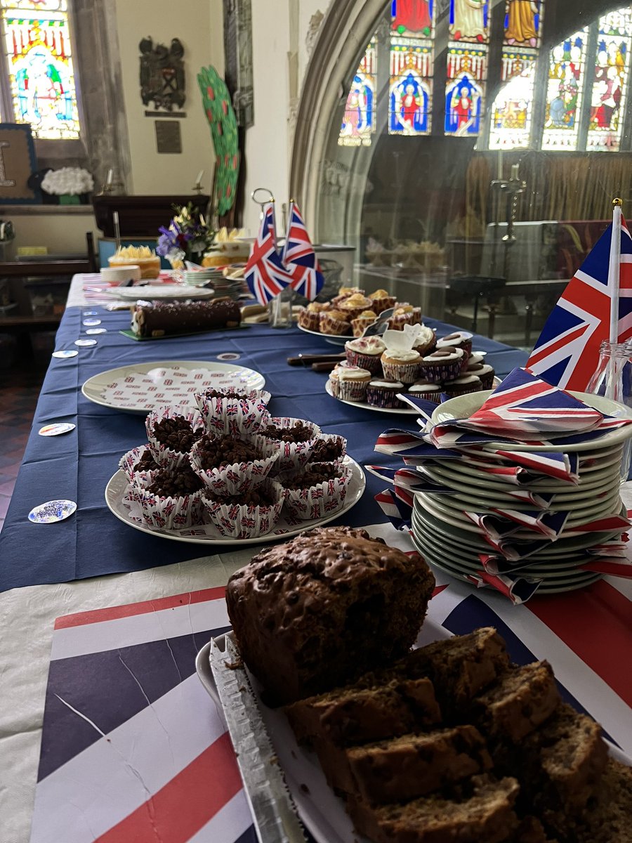 FrAranPBeesley's tweet photo. Jubilee Tea until 4pm - come along to Uffington Church if your free and would like to try Jubilee Pudding https://t.co/knwiAvTpAg