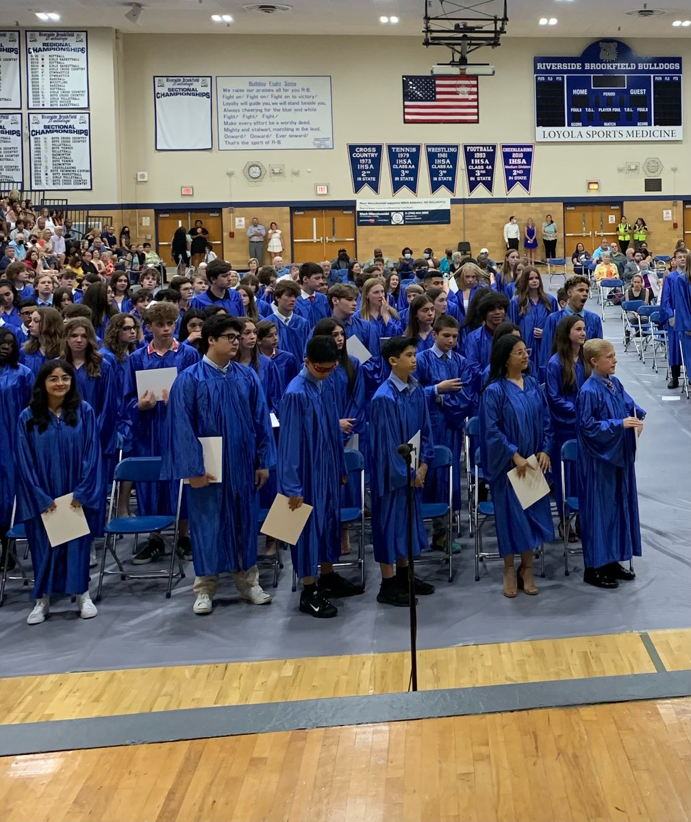 MarthaRyanToye's tweet photo. Joyful celebrations of a REMARKABLE and EXTRAORDINARY school year. Thank you to our community, our families, our educators and students-it was indeed a team effort! https://t.co/v1dQFo0ans