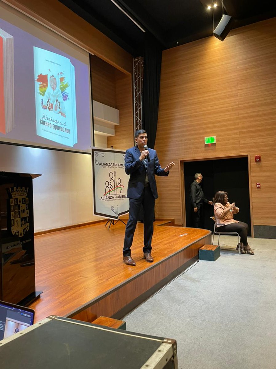 AjProvida's tweet photo. Todo un éxito la conferencia en Panamá, titulada: Familias diversas ¿Un ataque a la familia tradicional?, dictada por el reconocido @PMunozIturrieta 

#MesDeLaFamilia
#PanamáEsProVidaYFamilia https://t.co/nLVSico8to