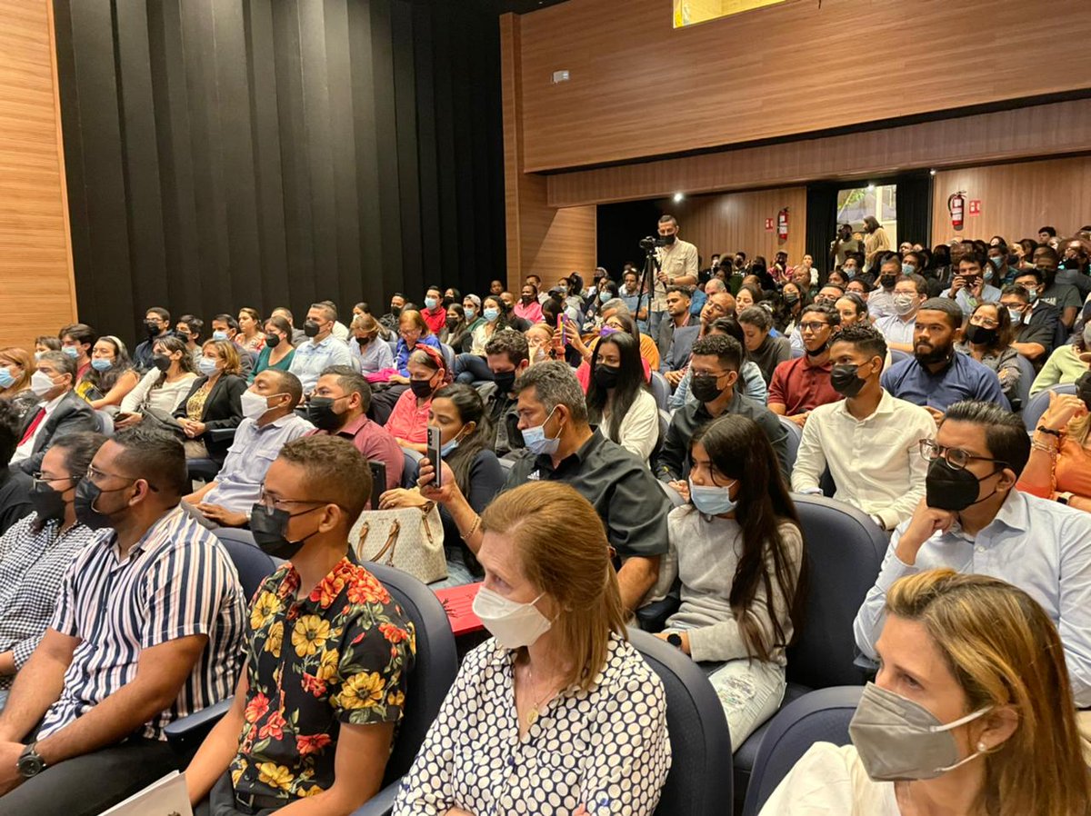AjProvida's tweet photo. Todo un éxito la conferencia en Panamá, titulada: Familias diversas ¿Un ataque a la familia tradicional?, dictada por el reconocido @PMunozIturrieta 

#MesDeLaFamilia
#PanamáEsProVidaYFamilia https://t.co/nLVSico8to