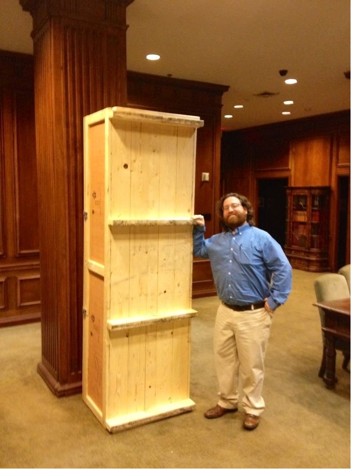 InkPuddle's tweet image. I had the mysterious remains of a creature found in Arctic waters shipped back home. Can&apos;t wait to thaw him... er, I mean whatever it is, out.  #ModernPrometheus 

Photo credit: @everseradio