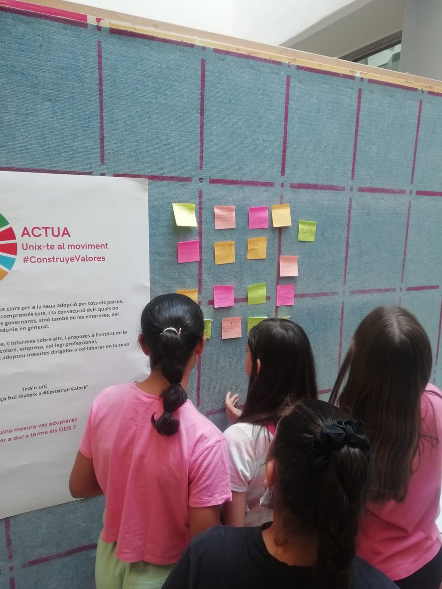 construyevalor's tweet photo. ¡Ayer inauguramos la exposición de 𝗖𝗼𝗻𝘀𝘁𝗿𝘂𝘆𝗲 𝗩𝗮𝗹𝗼𝗿𝗲𝘀 en Alicante! 🙌

Tenemos el placer de invitaros a visitarla 📅 del 2 al 9 de junio de 🕐9:00 a 14:00h en CERCA Alicante 📍C/Calderón de la Barca, 3 (Mercado Central, Alicante)

#exposicióneducativa #exposicion https://t.co/NU9j5WBYRw
