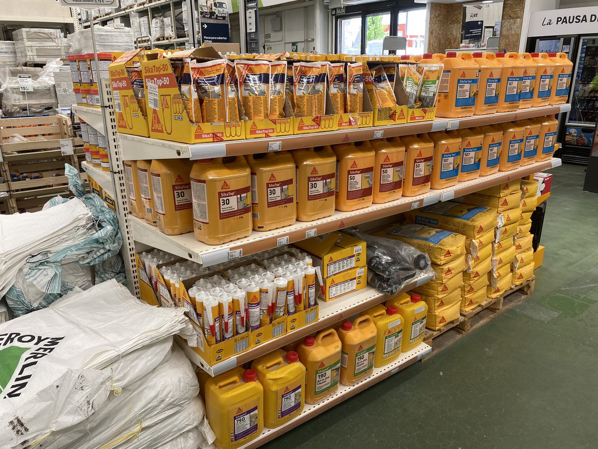Antes de salir de Leroy merlin Armilla pasate por nuestro rincon <a href="/SikaSpain/">Sika España</a> #sika #elamarillomola