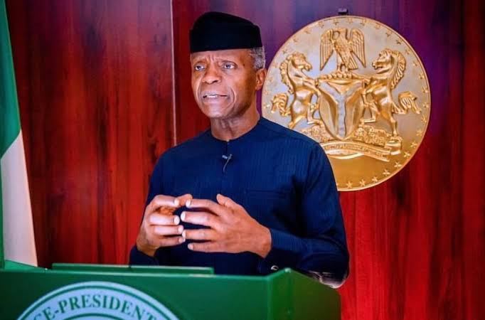 OfficialWazobia's tweet image. Initially I tested the Fans base of Peter Obi Vs Yahaya Bello on this app.
 Peter Obi Won✅

Now Let's Settle this🤔

Retweet 🔄 for Peter Obi
Like ❤️ For Yemi Osibanjo

IT IS DONE Chioma Buhari Osibanjo 
#APCPrimaries