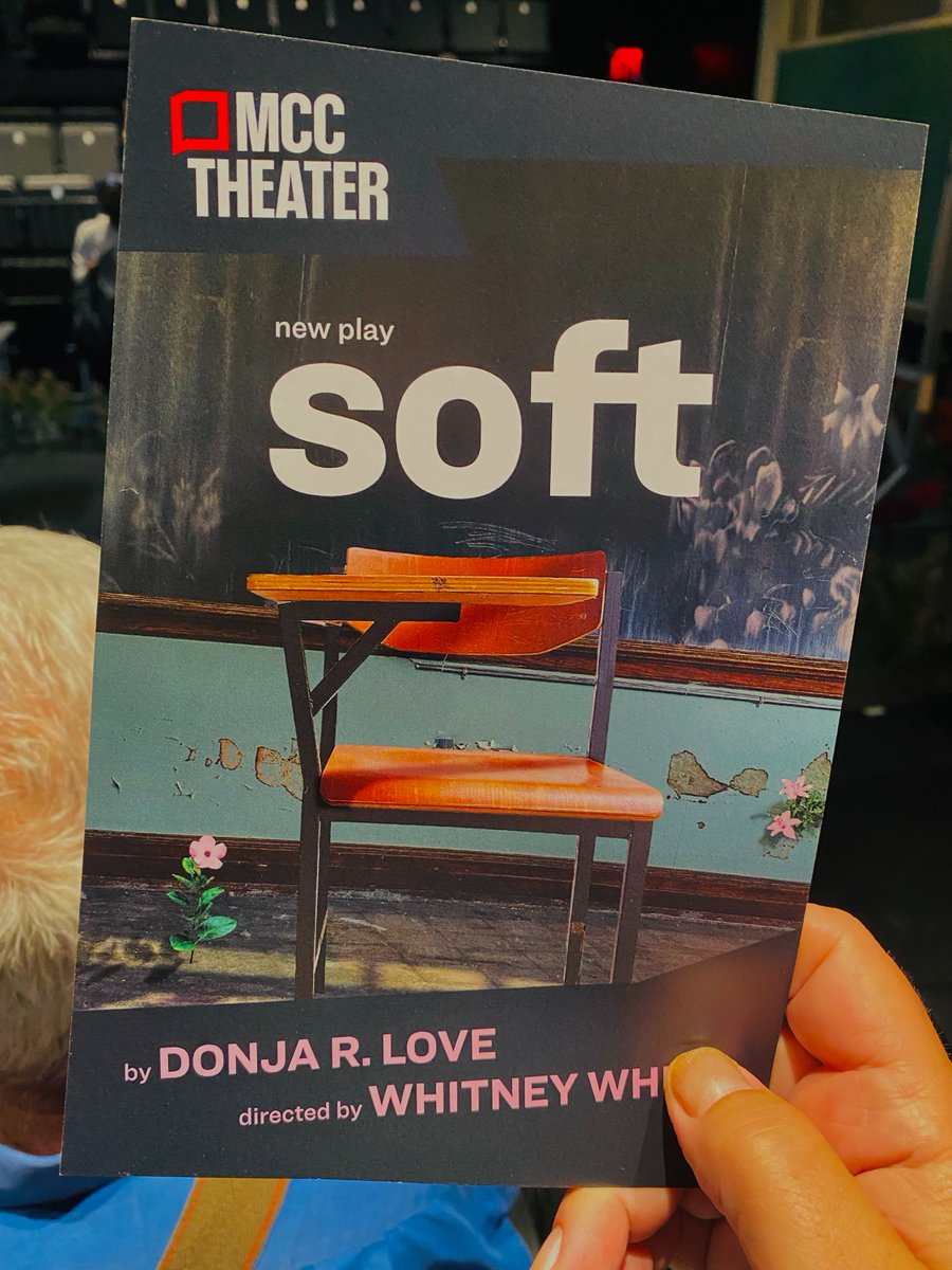 jamiedumont's tweet photo. GO! See this incredible work of art.  
BUY. TICKETS. NOW
#softMCC
#MCCTheater
@mcctheater https://t.co/4qIAzTVpRS