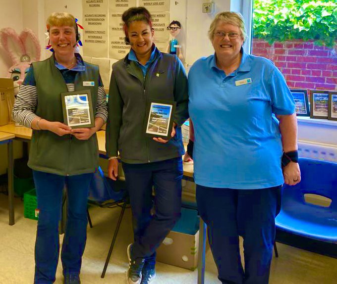 GWimhurst's tweet photo. Itβs a P4 double for @GrahamPicksley and the Earl Shilton (Leics) crew π. Equal best accounts for #CE07 and No.1 2Yr LfL Sales ππ. Hereβs new Team Leader Steph with Leanne & Jayne celebrating their success. @coopukcolleague @KateGraham03 https://t.co/N7vWEO681i