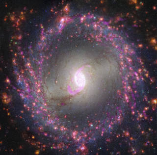 Eli_Krumova's tweet photo. 🌌Capturing All That Glitters in #Galaxies With #NASA’s @NASAWebb
👉🏽https://t.co/uCD84cOzDC
@NASA

#JamesWebb #NASAWebb #galaxy #nasasciencelive #NASASocial #NASAPhotos #explore #unfoldtheuniverse #telescope #Space #SpaceEngineers #Science #SpaceTech #FutureTech #Cosmos #UNIVERSE https://t.co/JNAIubv3wx