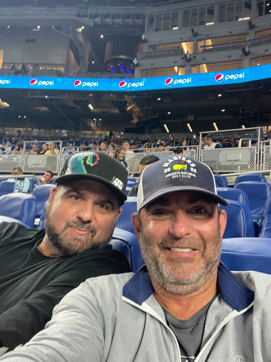 Dan Le Batard Show with Stugotz tweet media