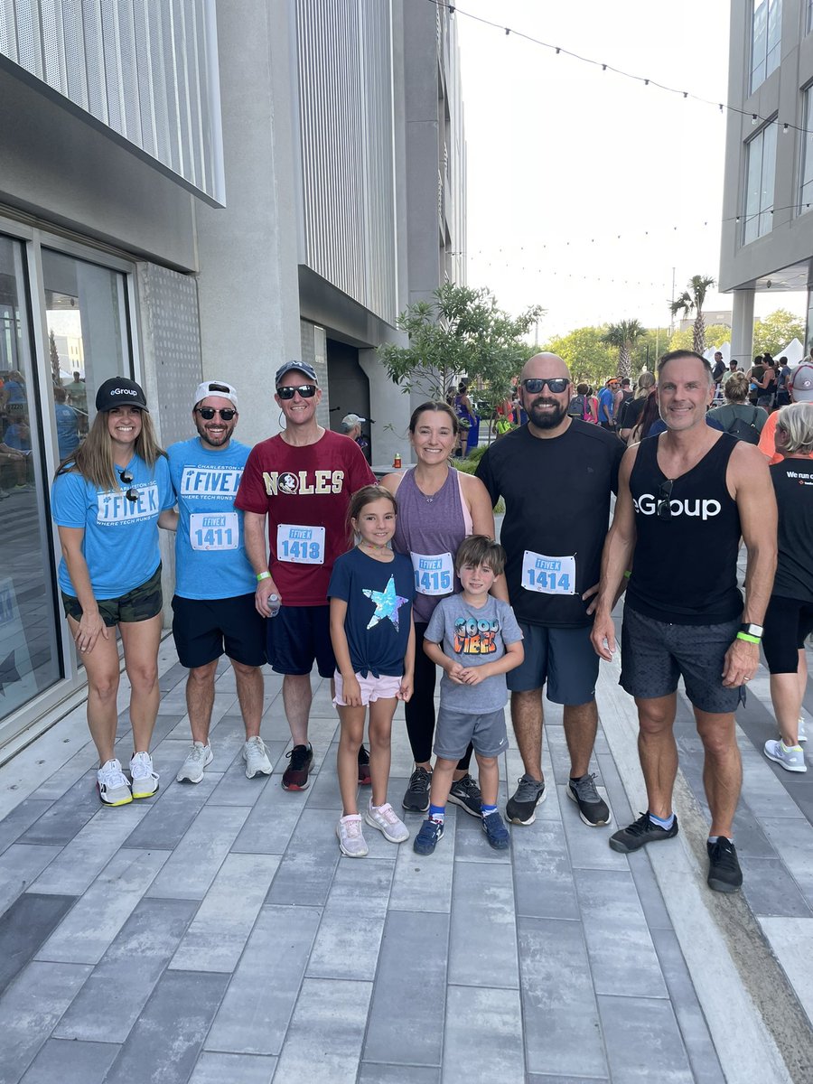 eGroup_Inc's tweet photo. The great return of the #iFiveK!! Big thank you to the @CHSdigital for another awesome year bringing the Charleston Tech community together! 🎉🏃🏻‍♂️

#chstech #community #chswomenintech #togetherwemakeIThappen https://t.co/JeB0JNdwmK