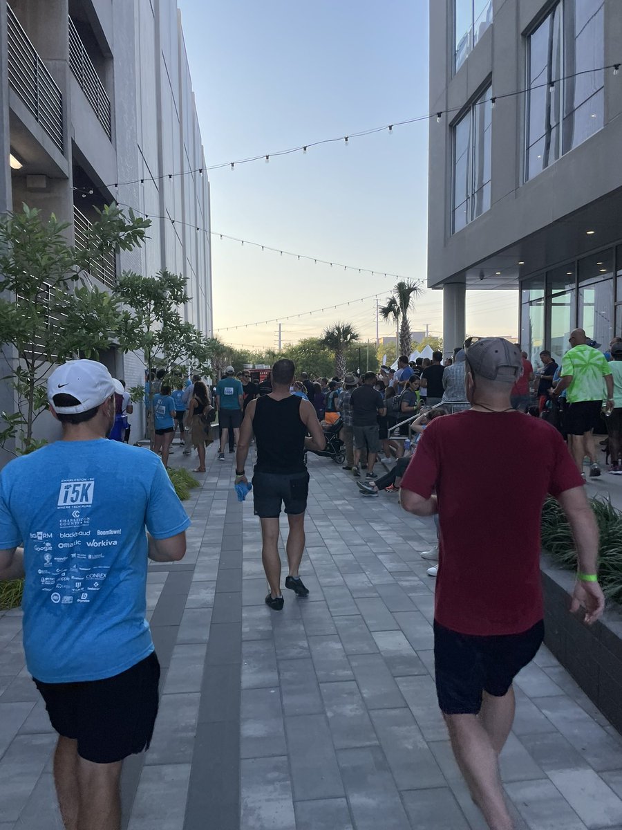 eGroup_Inc's tweet photo. The great return of the #iFiveK!! Big thank you to the @CHSdigital for another awesome year bringing the Charleston Tech community together! 🎉🏃🏻‍♂️

#chstech #community #chswomenintech #togetherwemakeIThappen https://t.co/JeB0JNdwmK