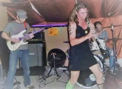 hoboeband's tweet photo. Thom Metz (guitar), Zennifer (oboe), Jon Bangs (drums). Hoboe, October 2008. https://t.co/oXCD3KbwVR