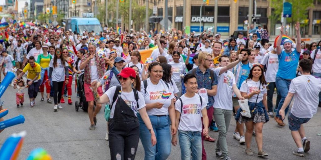 umanitoba's tweet photo. Join UM at the Pride Parade this Sunday!
π³οΈβπ Help carry the UM Pride Flag
π³οΈβπ Be provided with buttons, mini flags and sunglasses to pass out during the parade
π³οΈβπ Meet supporting members of the UM community
Register: https://t.co/es9Zz4vkga
#UMQueer #UManitoba #Pride #PrideWPG https://t.co/vlchGOLg06