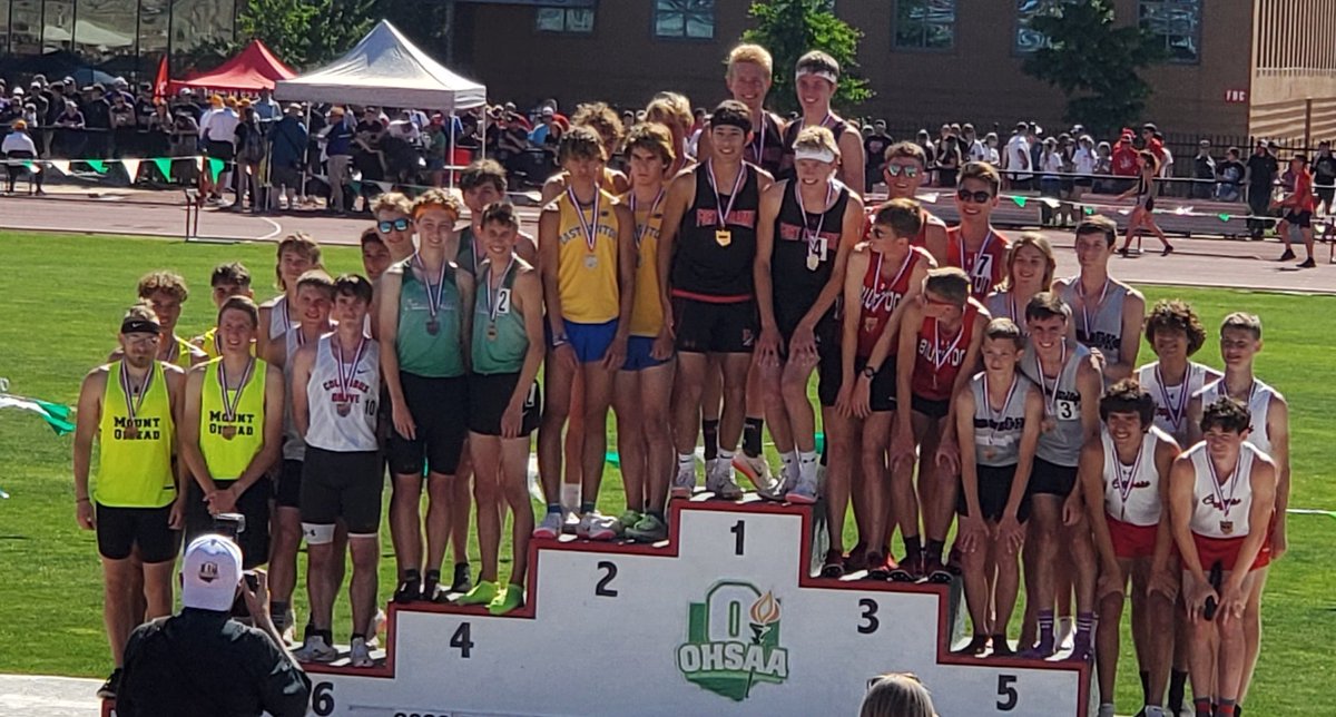 LoramieRedskins's tweet photo. The young men standing at the center of the podium shaved off 18 seconds on their PR &amp; Regional Time, and are STATE CHAMPIONS as a result! #WeAreFL https://t.co/kjAcsgDuXH