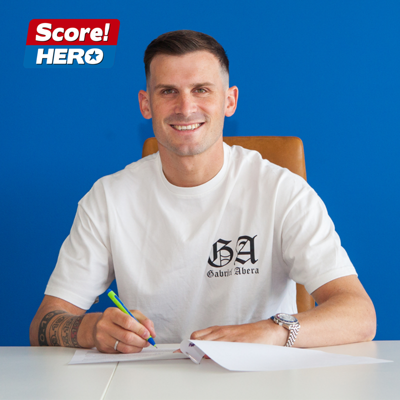 OfficialBHAFC's tweet photo. We're delighted to announce Pascal Gross has signed a new contract until June 2024. ✍️

🤝 @FirstTouchGames // #BHAFC 🔵⚪️