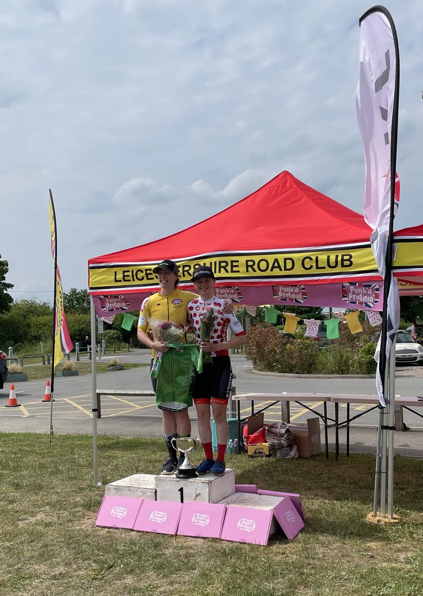 Congratulations to our winners of the Owen Blower Memorial Women’s 2-Day.
It was down to the wire with Monica Greenwood taking a fine win and bagging the points jersey in the process. Mtns winner Lucy Ellmore won max pts in every sprint &amp; was also best under 23 🏆👏💪