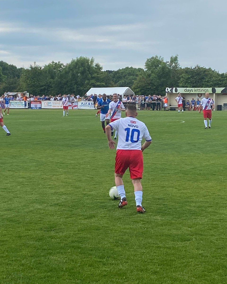 arancionefans's tweet photo. TC or Nacho Novo? 

Our kitman Clarkey stepped in for the Rangers Legend today - put in a good shift at left back. Although Keith Gillespie terrorised him a little in the final phase of the game 😆👏🏻🍊 

#TC | #WeveGotOurClarkeyBack https://t.co/0dVdar35sD