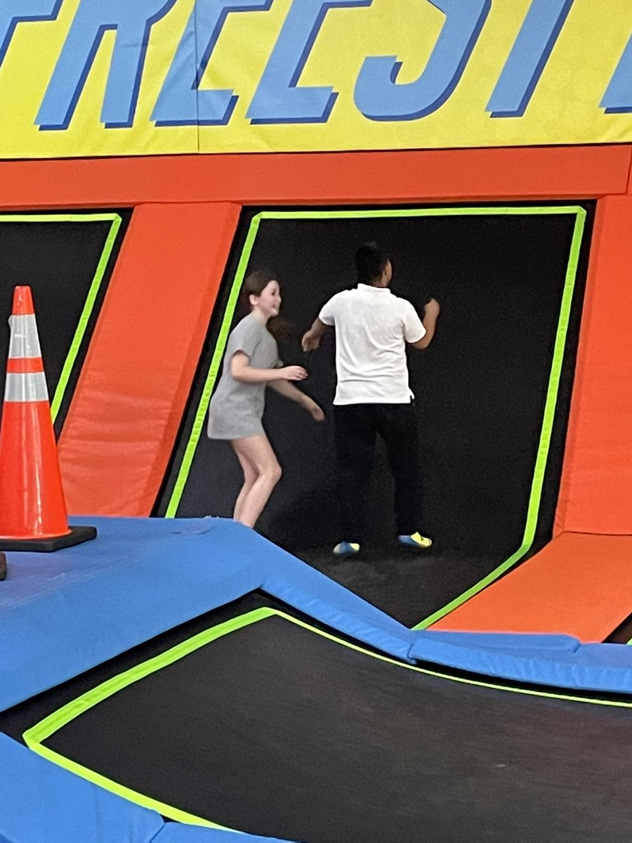 Mrs. Medina tweet media