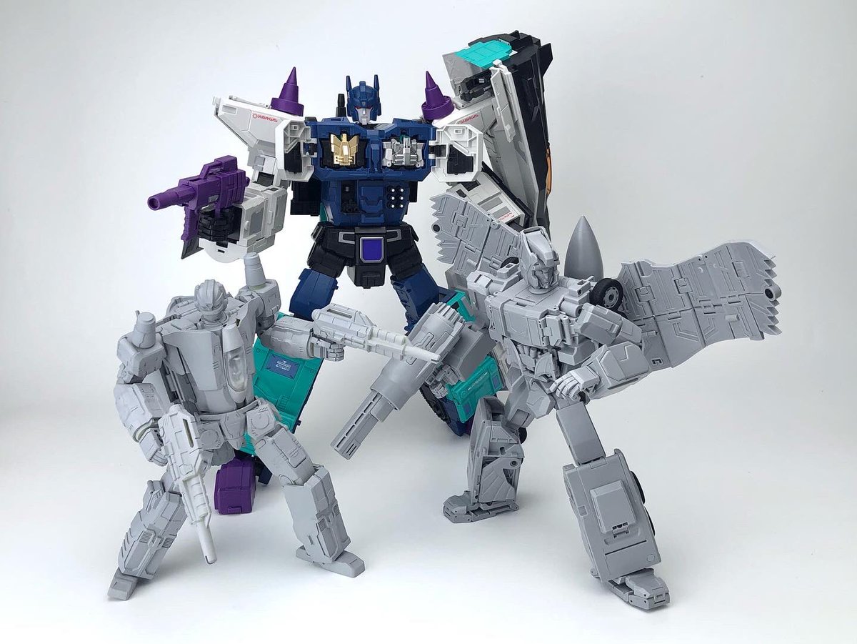 fans_hobby's tweet photo. The gangsters !
*MB-08 DOUBLE EVIL (2022 re-issue) will be ready to launch soon!
#fanshobby #thirdpartytransformers #doubleevil #overlord #masterforce #powermaster #mb19 #mb23 https://t.co/vy4LdFn9Qy