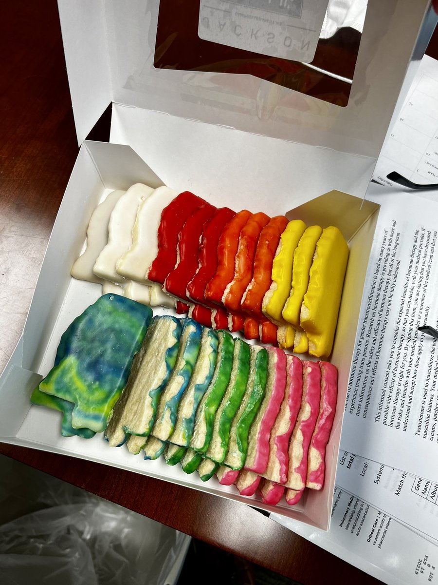The happy I’m bringing for <a href="/ummclgbtq/">UMMC LGBTQ</a> TEAM clinic today! Wanting to show my appreciation for all our Ally’s and identifiers serving LGBTQ+ persons. #HappyPride #Pride