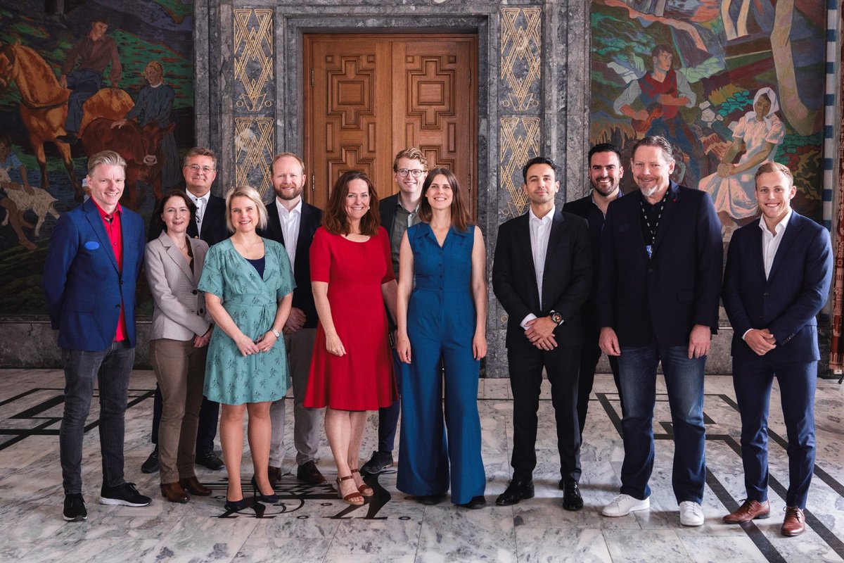 I dag har vi ønsket fem nye medlemmer velkommen i nettverket! Vi fikk høre om spennende klimatiltak fra Tom Wilhelmsen AS, Vålerenga Fotball Elite, Tier Mobility Norway, Advokatfirmaet Ottosen og Madaster, som på hver sin måte jobber for å bidra til at Oslo blir utslippsfri!