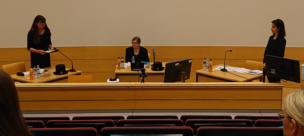 Onnea <a href="/faranakhalali/">Faranak</a> onnistuneesta väitöstilaisuudesta!🌹Vastaväittäjä <a href="/SirpaSarlio/">Sirpa Sarlio</a> teki tilaisuudesta mukavan mielenkiintoisen. Painonhallintaa ja painonpudotushistoriaa käsittelevä väitöskirja on luettavissa sähköisesti <a href="/UniEastFinland/">University of Eastern Finland</a> sivulla: erepo.uef.fi/handle/1234567…