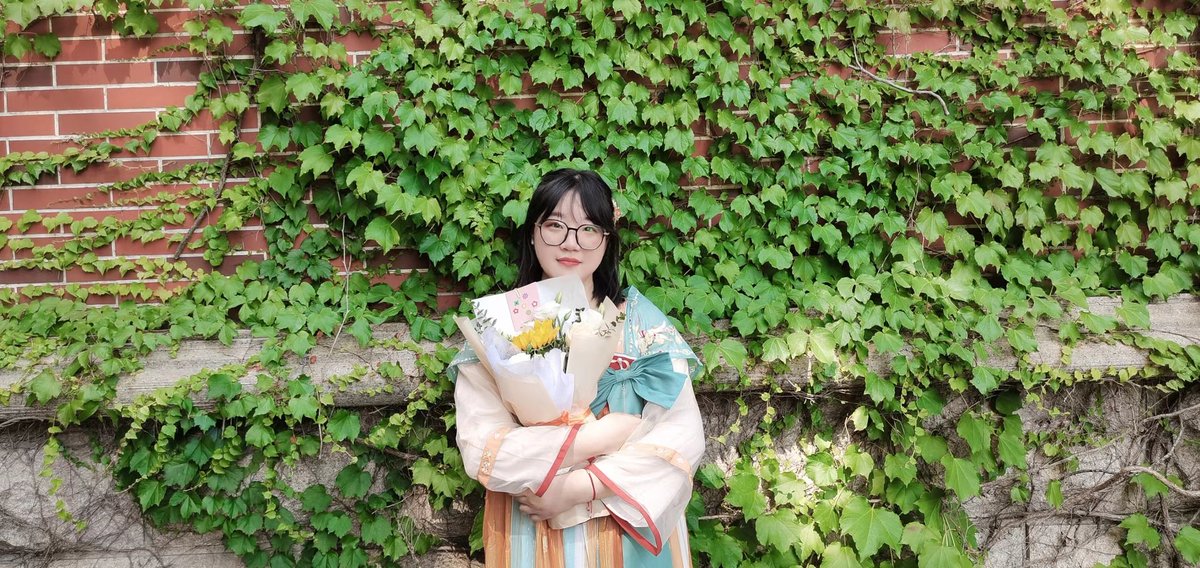 Aike62480268's tweet photo. I graduated! https://t.co/wxlJnOqmcp