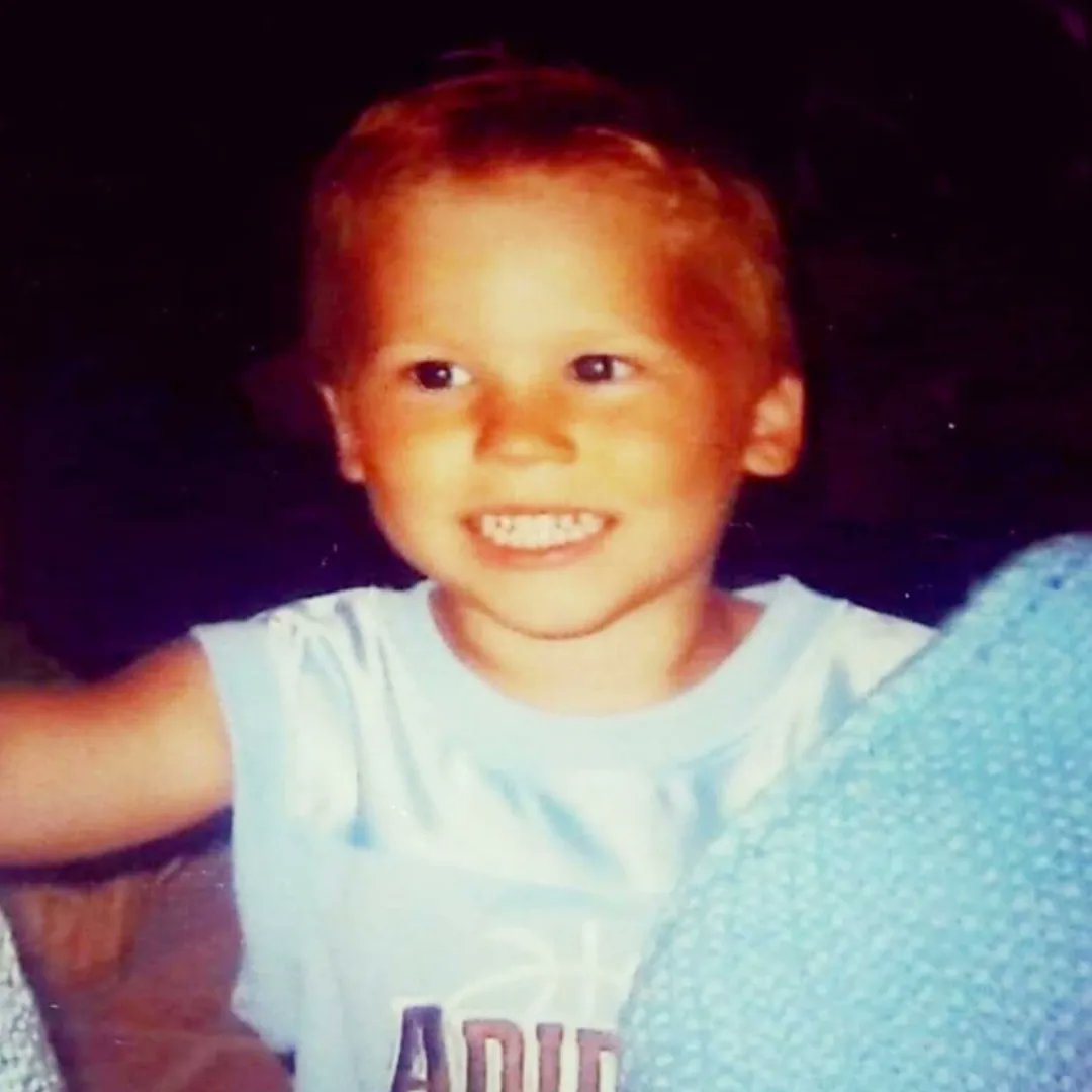 DesireeSandle's tweet photo. 🎊The day has come😭! From your 1st day of school to your last day! My pride and joy you will forever be! #TheBestIsYetToCome #MyGraduate #SeniorYearDone #My1stTrueLove #DerekAlexander #TheDaysAreLong #TheYearsAreShort #DontBlink https://t.co/bM7mLsfdzt