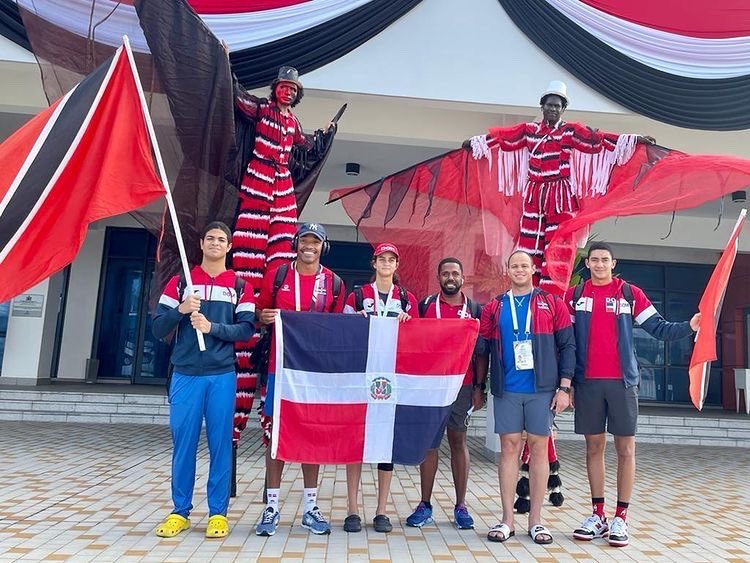 🇩🇴 Éxitos a nuestra delegación de natación formado por Denzel González, Elizabeth Jiménez, Jorge Puello, Josué Domínguez y César Álvarez, quienes se encuentra en Trinidad &amp; Tobago, en el Campeonato Panamericano.

¡Estamos con ustedes 🇩🇴👏🏊‍♂️🏊‍♀️!

#colimdo #panamaquatics