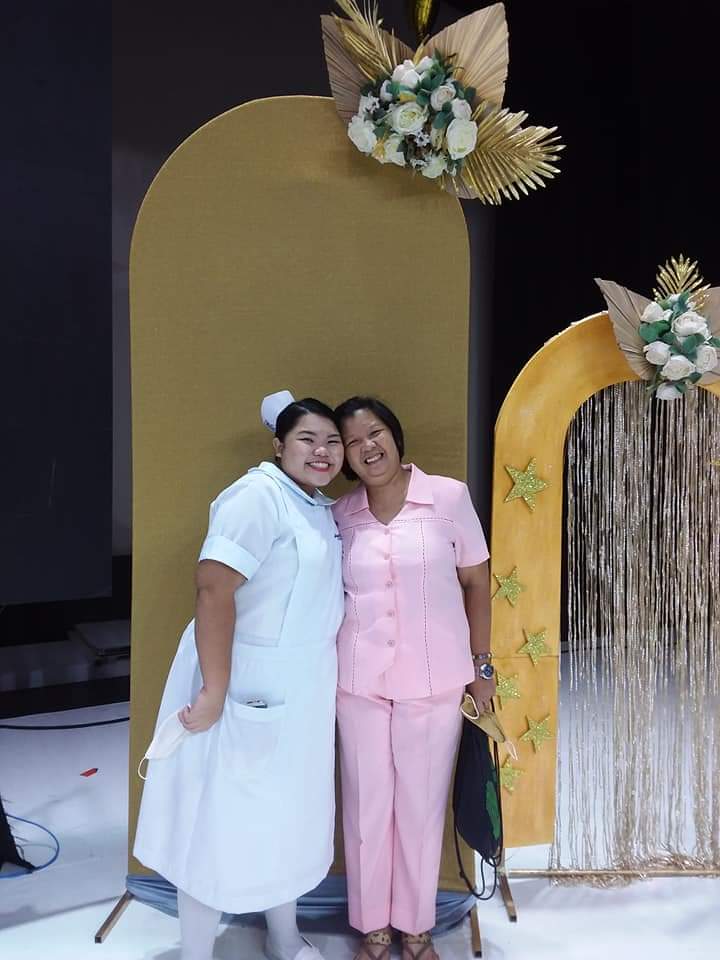 Celinei0i's tweet photo. OFFICIALLY CAPPED!!!
Celine Mae M. Baldonado, SN
#RNinthemaking https://t.co/fB6JJURajN