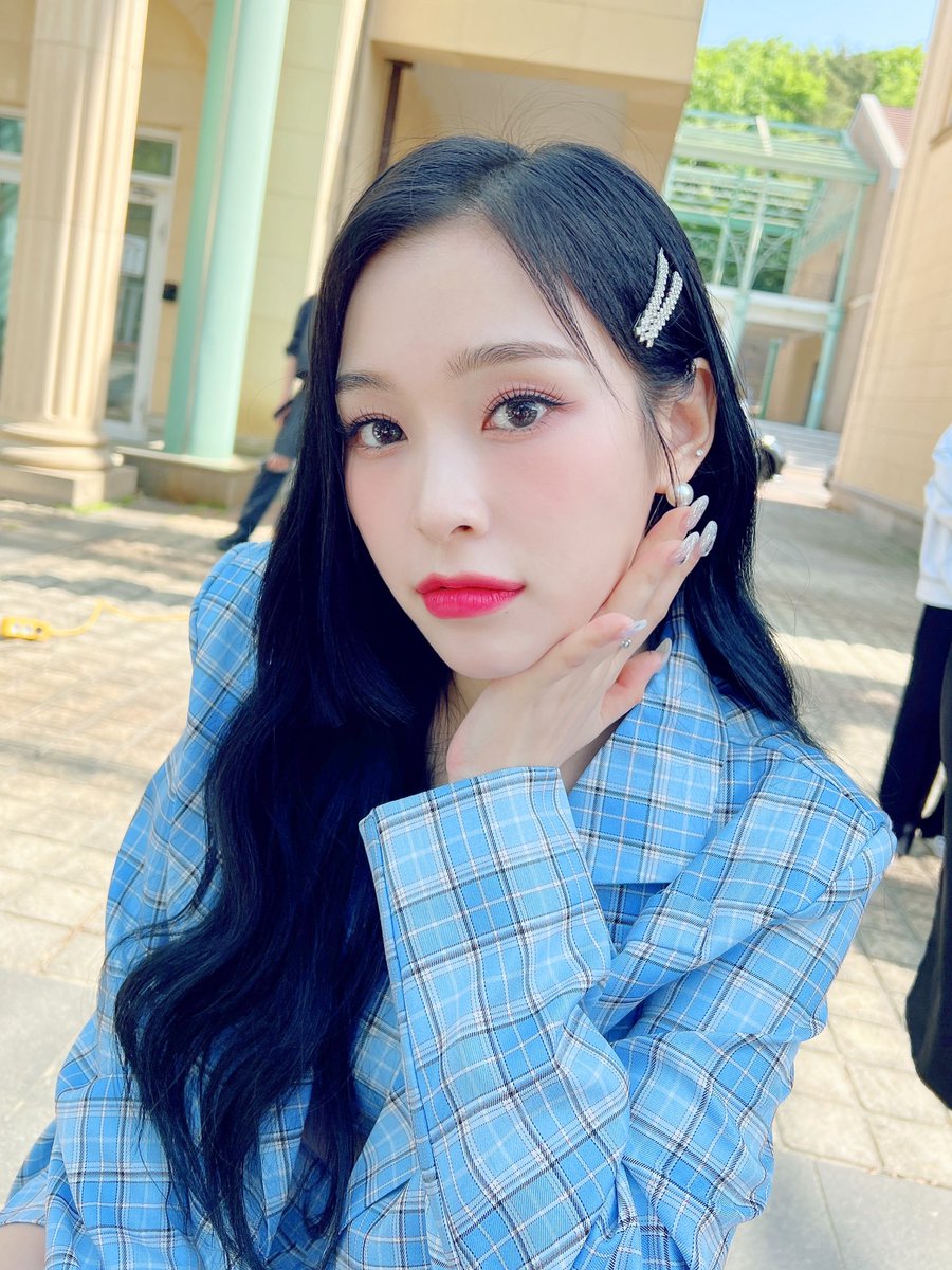 justme_jiu's tweet photo. Have you streamed Gahyeon's and Jiu's solo special clips today yet??

Please give full support to our girls' solo songs!!! 💜

PLAYGROUND: https://t.co/ouT8H6KXFF

CHERRY: https://t.co/ehiId9ACvG

#드림캐쳐 #Dreamcatcher #지유 #가현
#Cherry #Real_Miracle #Playground #JiU #Gahyeon https://t.co/pOVvP7AFIX
