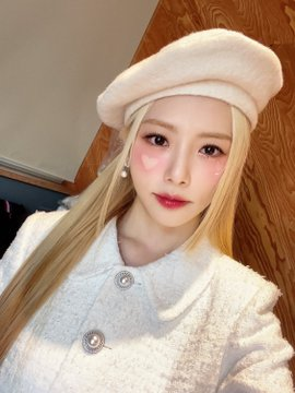 justme_jiu's tweet photo. Have you streamed Gahyeon's and Jiu's solo special clips today yet??

Please give full support to our girls' solo songs!!! 💜

PLAYGROUND: https://t.co/ouT8H6KXFF

CHERRY: https://t.co/ehiId9ACvG

#드림캐쳐 #Dreamcatcher #지유 #가현
#Cherry #Real_Miracle #Playground #JiU #Gahyeon https://t.co/pOVvP7AFIX