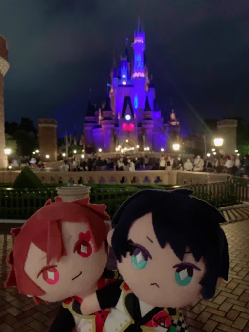 ランド行ってデューちゃんハッピーバースデーケーキでお祝いしてきたお(^///^)楽しすぎたアーーーメン 