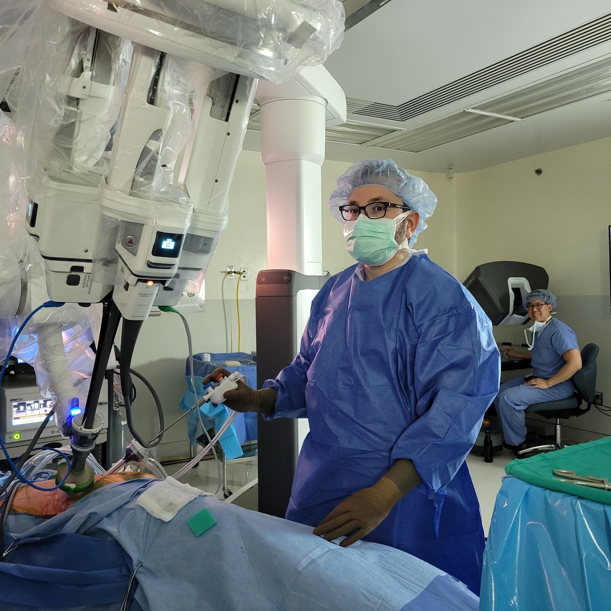 BIDMCUrology (@bidmcurology) on Twitter photo First single port robotic case <a href="/BIDMCUrology/">BIDMCUrology</a> - 3cm renal tumor - retroperitoneal approach partial nephrectomy. Nice teamwork between our attendings - <a href="/PeterChangMD/">Peter Chang</a> & <a href="/rkorets/">Rus Korets MD ๐บ๐ฆ</a> - nicely done. ๐๐๐ <a href="/BIDMCSurgery/">BIDMC Department of Surgery</a> <a href="/BIDMChealth/">BIDMC</a> First single port robotic case <a href="/BIDMCUrology/">BIDMCUrology</a> - 3cm renal tumor - retroperitoneal approach partial nephrectomy. Nice teamwork between our attendings - <a href="/PeterChangMD/">Peter Chang</a> & <a href="/rkorets/">Rus Korets MD ๐บ๐ฆ</a> - nicely done. ๐๐๐ <a href="/BIDMCSurgery/">BIDMC Department of Surgery</a> <a href="/BIDMChealth/">BIDMC</a>