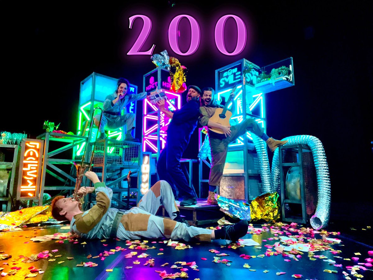 200 shows of 2065🥳! Huge congrats to the touring team of 2065 who today at <a href="/EdenCourt/">Eden Court Highlands</a> did their 200th show! Amazing work from actors <a href="/msLilDavis/">Lil(ach) Davis</a>, @Iona_Johnson, <a href="/matthewdheslop/">Matt Heslop</a>, and tour technician <a href="/buckleyhound/">Buckley the Dog</a>. Thankful to share this sensory magic with incredible tour team 🥰