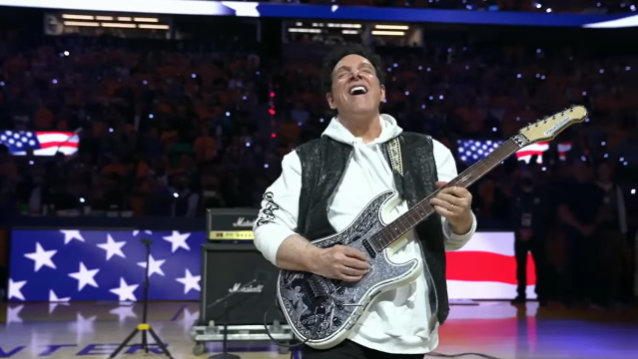 Watch: JOURNEY Guitarist NEAL SCHON Performs U.S. National Anthem For Game 1 Of NBA Finals blabbermouth.net/news/watch-jou…