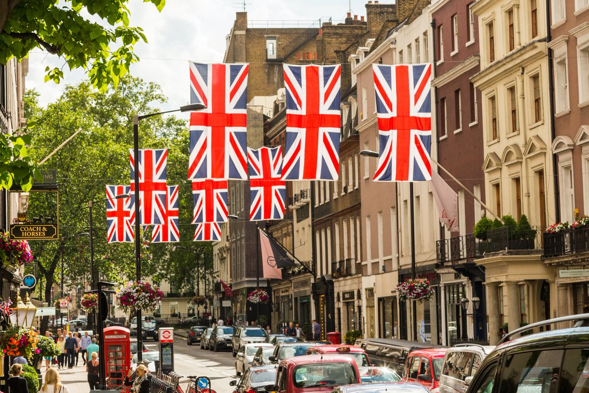 BlzSolicitors's tweet photo. We hope you have a brilliant Queen's Platinum Jubilee 2022 and Bank Holiday Weekend!
#Platinumjubilee2022 #PlatinumJubilee #bankholiday #queensjubilee https://t.co/5Nzz7zymHQ