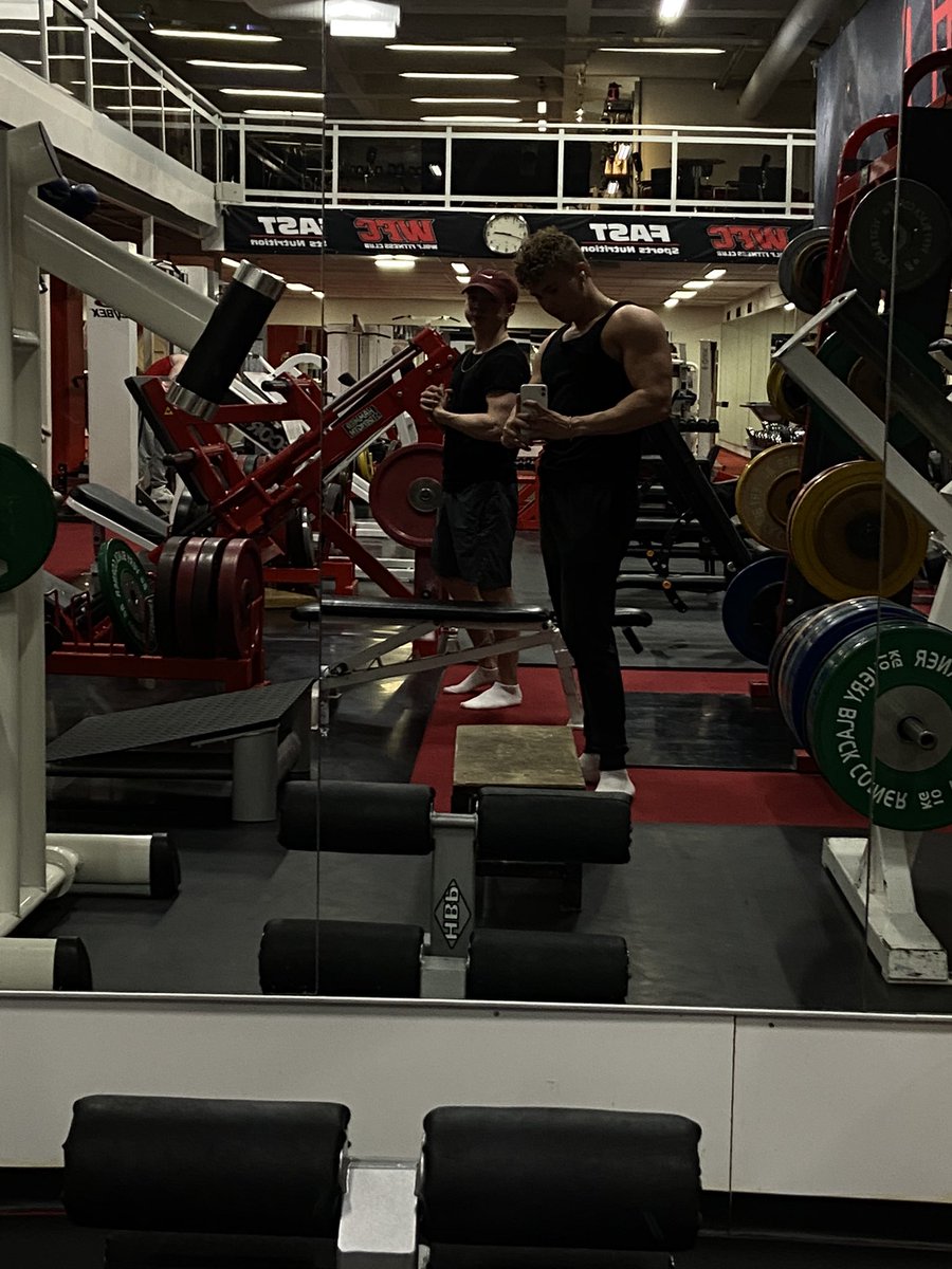 Tulkaa koittaa <a href="/pepeFNBR/">Pepe</a>