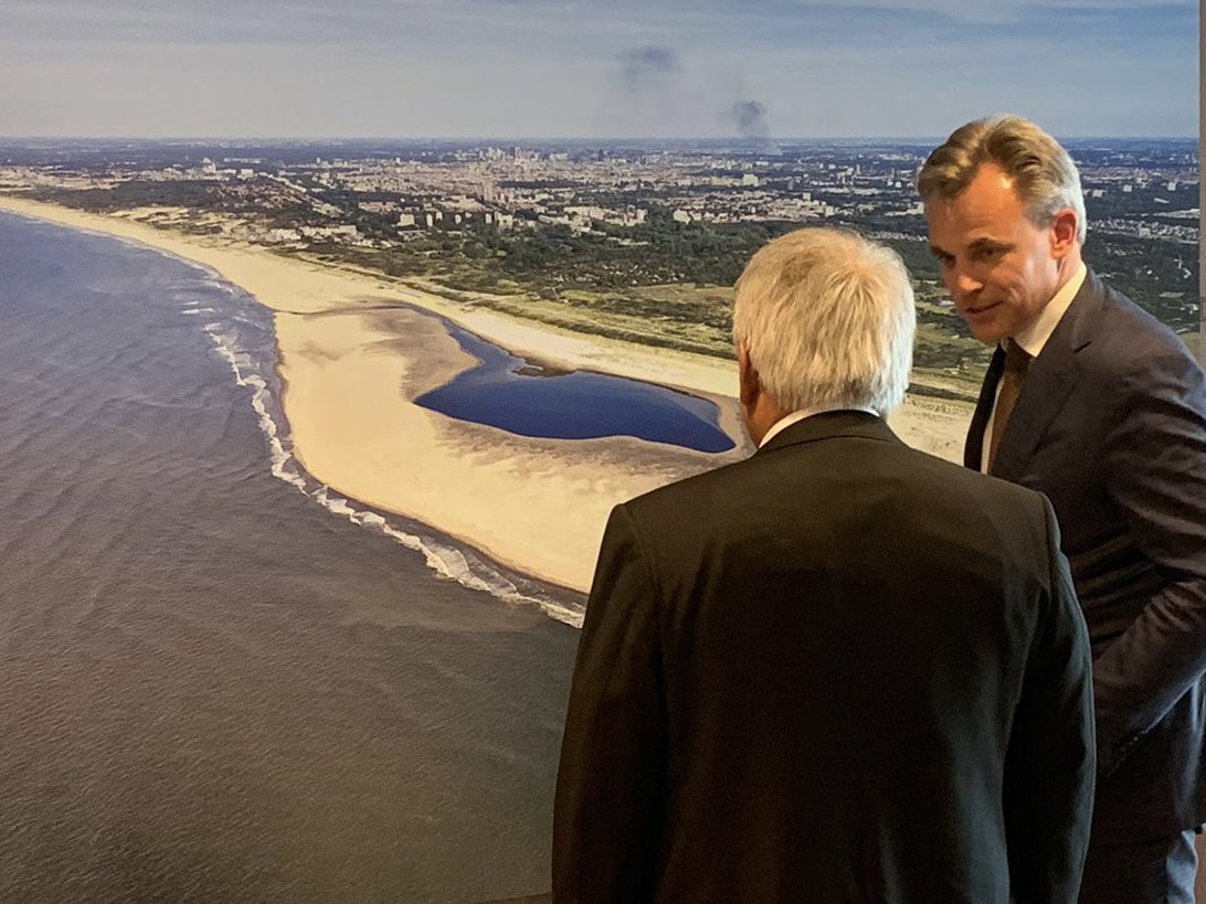 Today minister <a href="/markharbers/">Mark Harbers</a> reaffirmed our historical and strong relation in the field of water cooperation with his Indonesian counterpart Minister Basuki Hadimuljono of Public works. They also spoke about the #G20 and the #UN2023WaterConference 💦