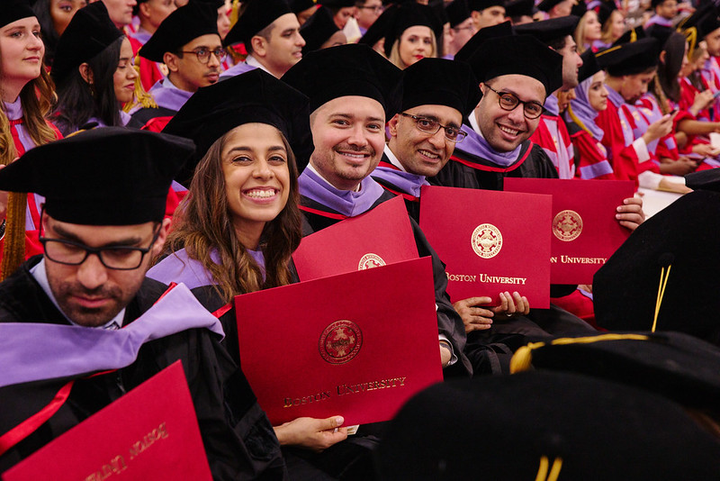 budental's tweet photo. It’s already been two weeks since GSDM celebrated the Class of 2022 at its first in-person Commencement ceremony in three years! Check out the Flickr album for a look back at the day. https://t.co/6ZVeVfsDSa https://t.co/AGyi7Xd7fD
