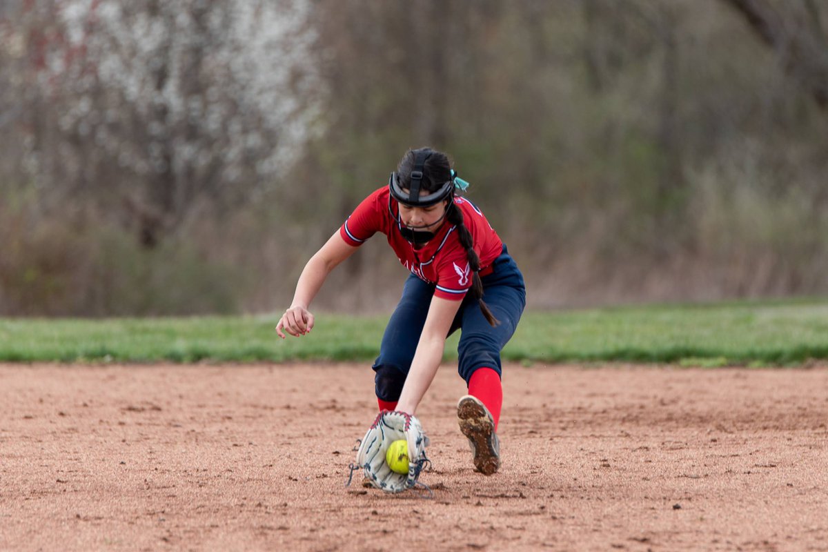 Congratulations to Freshman Gianna Solinger for receiving 1st Team All CCL and Honorable Mention All District. Her ability to adapt to whatever comes her way is admirable. Very proud of you Gi❤️💙🥎