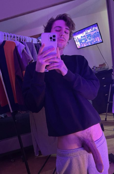 Fan art going crazy 🟪 https://t.co/xUigR3qYjo<a href="/tag/mvsales"class="tags"><span>#mvsales</span></a><a href="/tag/mvboys"class="tags"><span>#mvboys</span></a>