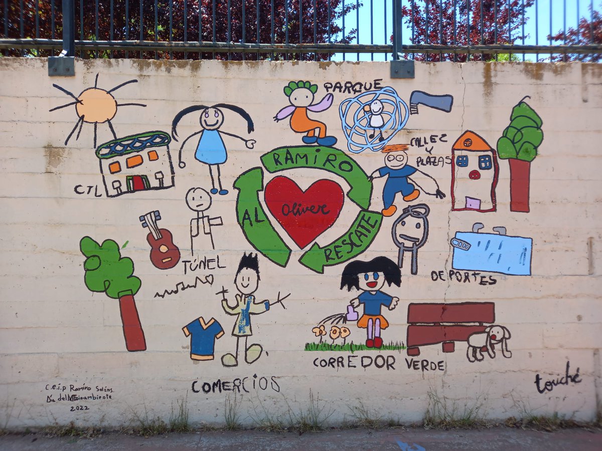 Dia del Medio Ambiente. Mural colaborativo pintado por todo el alumnado <a href="/CPRamiroSolans/">CEIP Ramiro Solans</a> y dirigido por los chicos y chicas del Circulo d Medio Ambiente. Así ven su Barrio Oliver <a href="/pcaveromoreno/">Patricia Cavero</a> @LaBezindalla <a href="/AndreaCebollada/">Andrea Cebollada</a> <a href="/UNICEF_EDU/">UNICEF Educación</a> <a href="/RedEvolucionAr/">RedEvolucion</a> <a href="/InnovaEducAr/">InnovaEducAr</a> <a href="/Magnik_Aitor/">Aitor de la Torre</a>