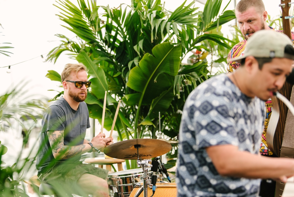 Passafire closed out Saturday night of RRU22 at our pop-up stage and the vibes were top notch- can’t wait for you to check this one out!

Full 15 minute set here: youtu.be/wRBkZmiUKqA

#sugarshacksessions #acousticmusic #reggaemusic #reggaeriseup #passafire #passafireband