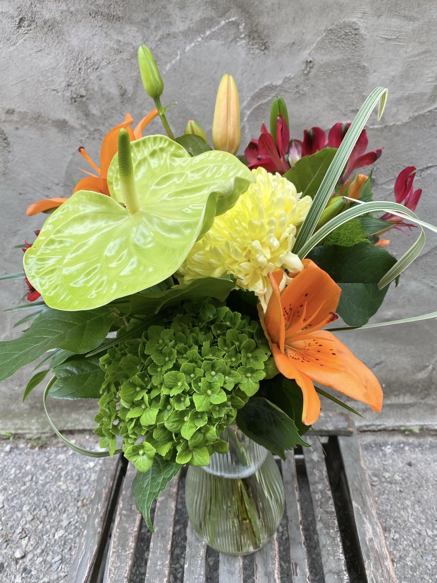 Father’s Day is June 19th, and Dads like flowers and gifts just as much as Moms, even if some of them wouldn’t admit it! Check out our latest blog for tips on how to make it a fabulous Father’s Day:

ecostems.ca/blog/fathersda…