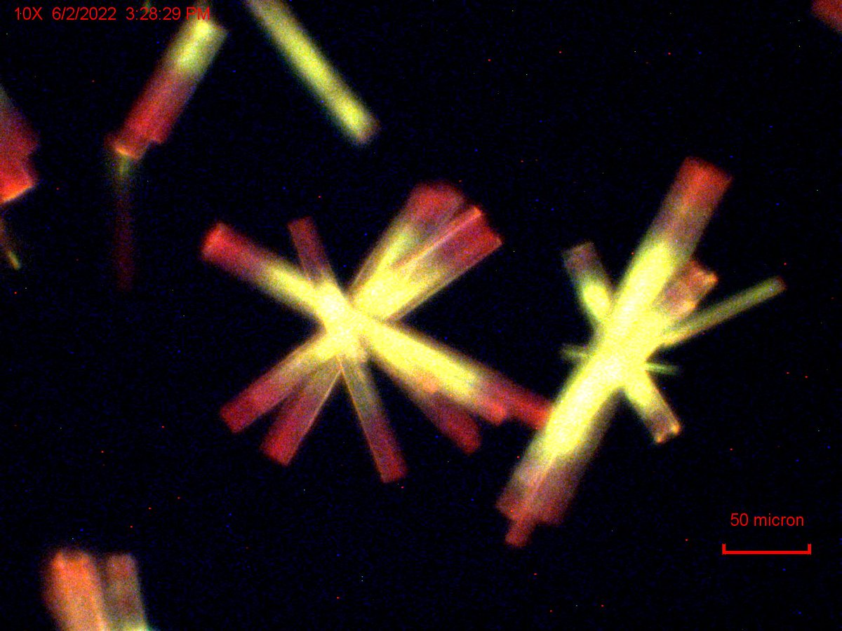 Happy Friday, but more importantly happy #FluorescenceFriday. These partially decomposed lanthanide crystals sure are pretty #fblockrocks