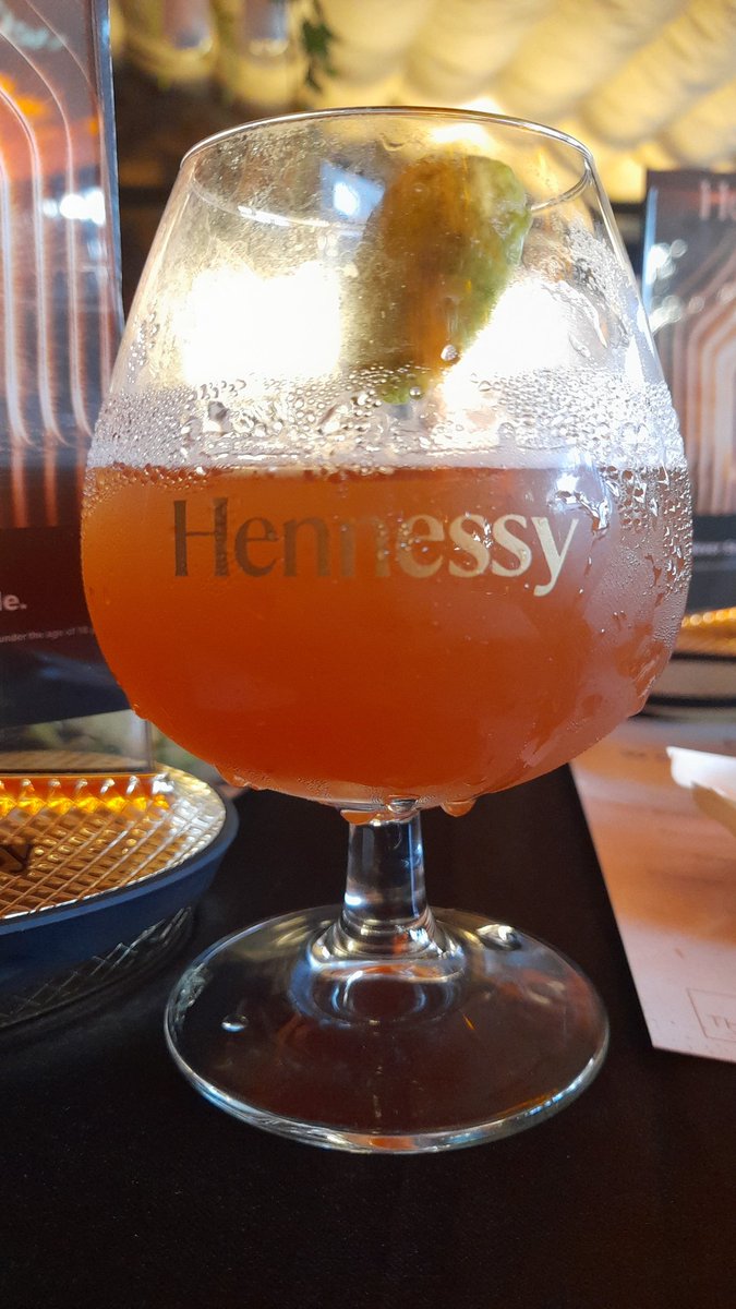 BobsonFadhili's tweet image. Cognac is a spirit made from white wine which is distilled in alembic stills, that is copper alembic stills, which is then aged in oak barrels for at least 2 years.

#HennessyKE