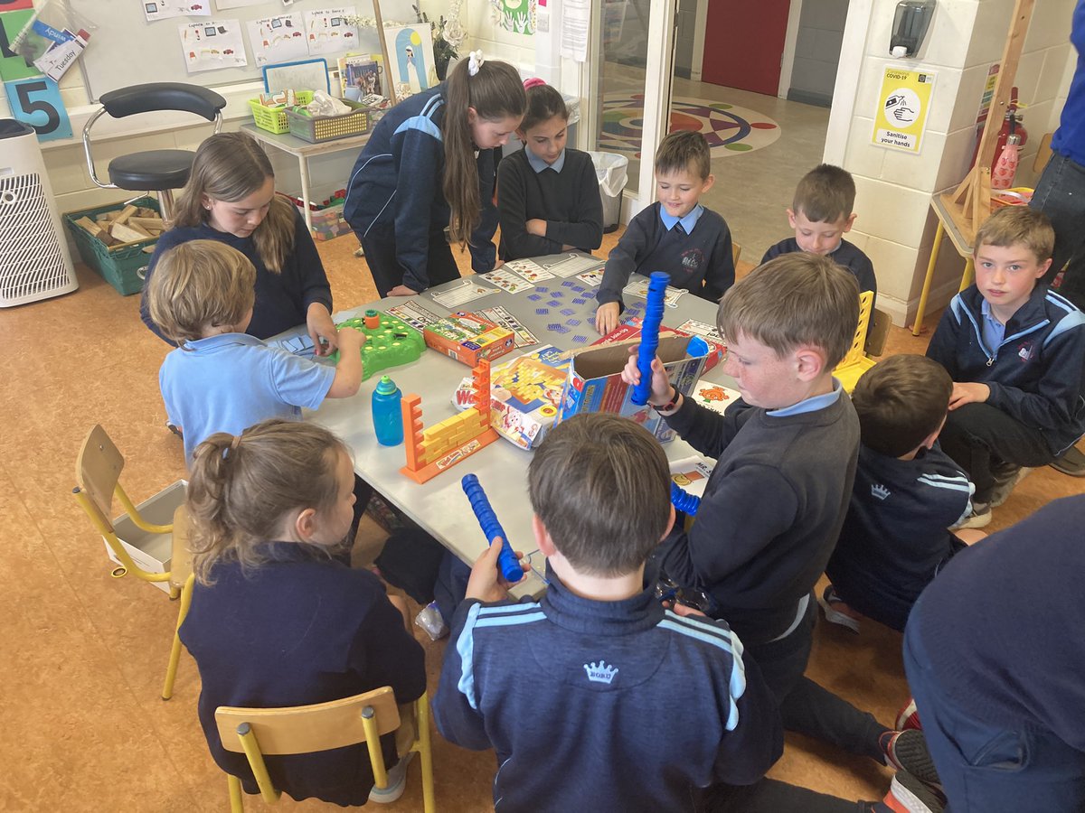 What fun we have had for Wellbeing week this week! <a href="/MrwalshQuinns/">Mrwalsh</a> and his class were so kind to come and play board games with us on! We had so much fun with our 4th class friends! @PDST_Hwellbeing <a href="/ns_quin/">Quin Dangan NS</a>
