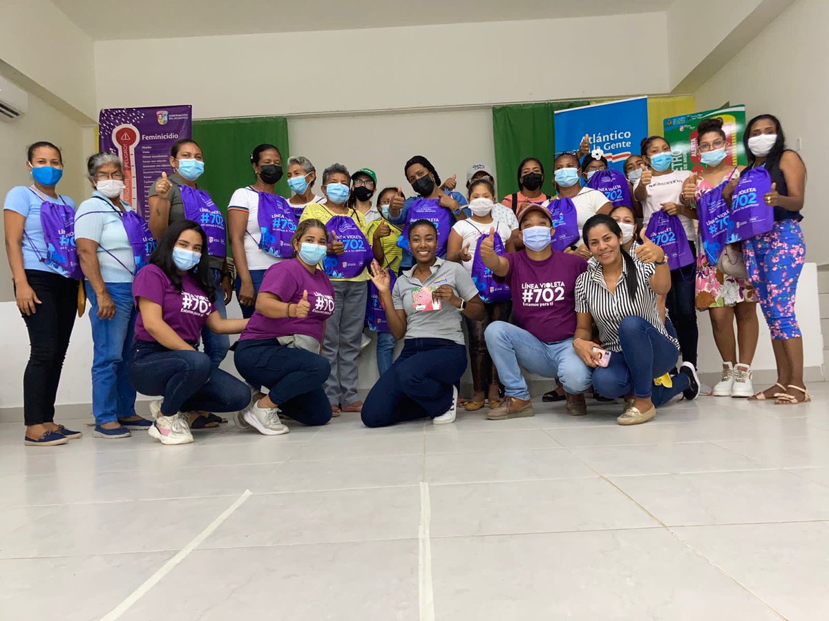 FundacionWWBCol's tweet photo. ¡Llegamos a 22 municipios del Atlántico con nuestro cine taller Ofelia No Está Sola! Trabajamos en equipo con la Secretaría de la Mujer y Equidad de Género de dicho departamento, logrando impactar positivamente a 939 mujeres. @equidad_mujer @Gobatlantico https://t.co/WaNA1jdl6w